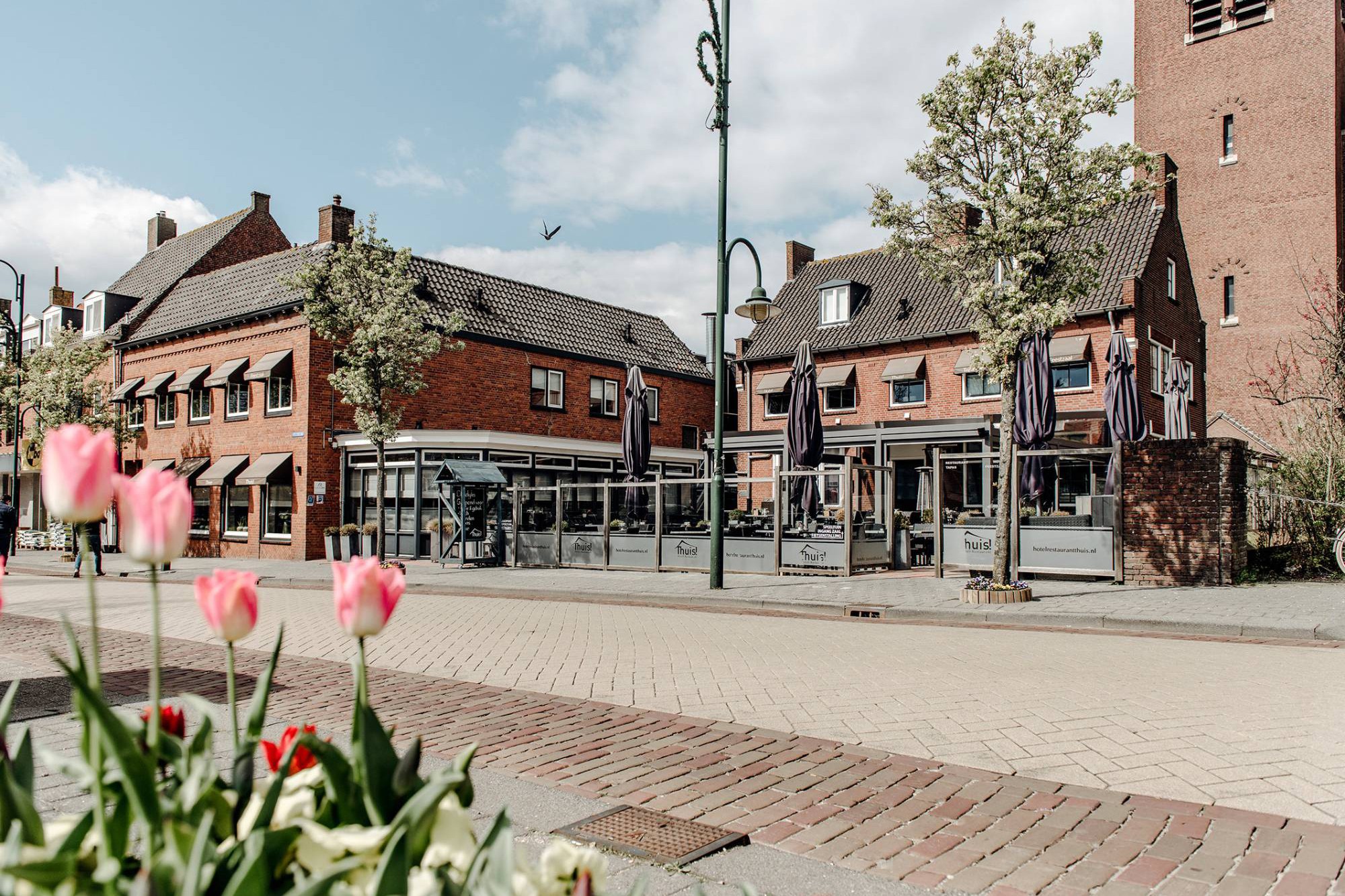 Terras van Thuis! in het centrum van Dinteloord